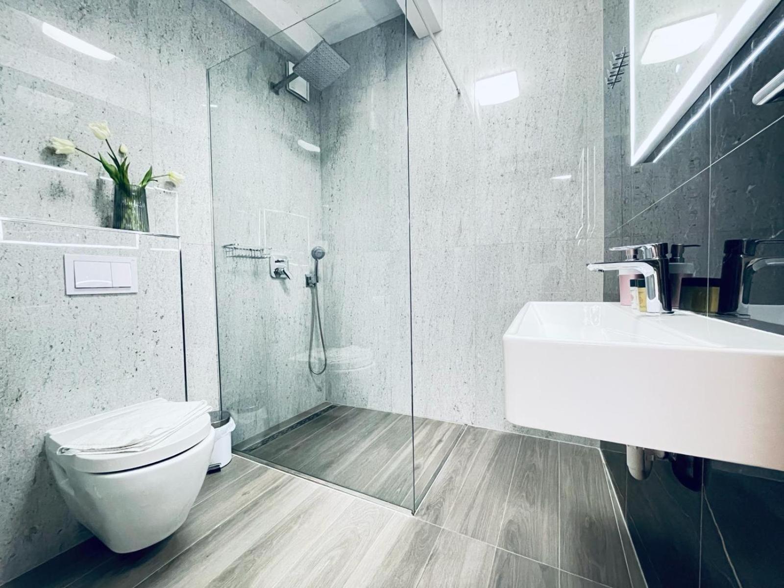 Fazana City Rooms With Free Parking Exterior foto